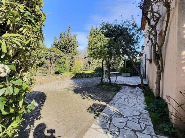 FRÉJUS VENTE MAISON INDIVIDUELLE 7P TERRAIN 900 m2