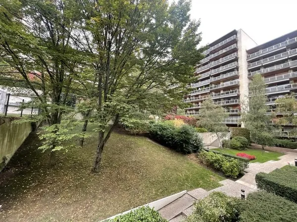 Grand Studio avec vue parc, 21 Parc De Béarn à Saint Cloud