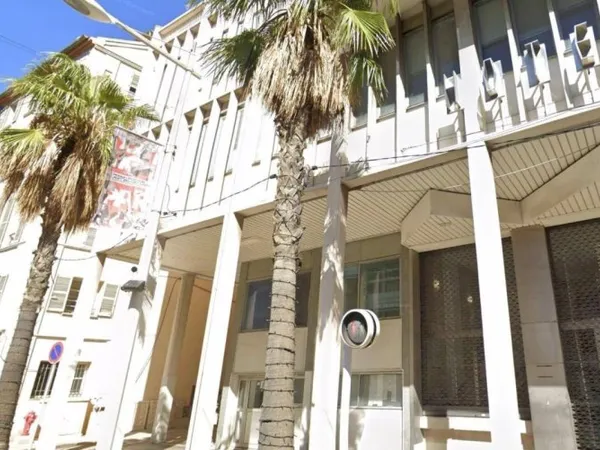Bureaux 158 m²