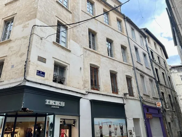 AVIGNON PROCHE PLACE HORLOGE P2 LOUÉ
