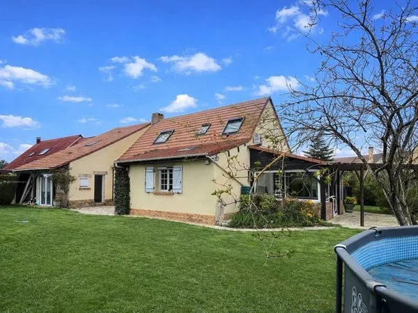 ARTHURIMMO HOUDAN - Pavillon 142m² s/ 1000m² de terrain