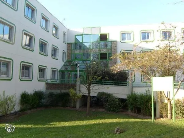 Studio 1 pièce 10 m²