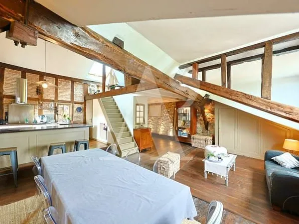 LOFT DE CHARME EN DERNIER ETAGE - 1750 / 2021 - Vue sur l'Adour
