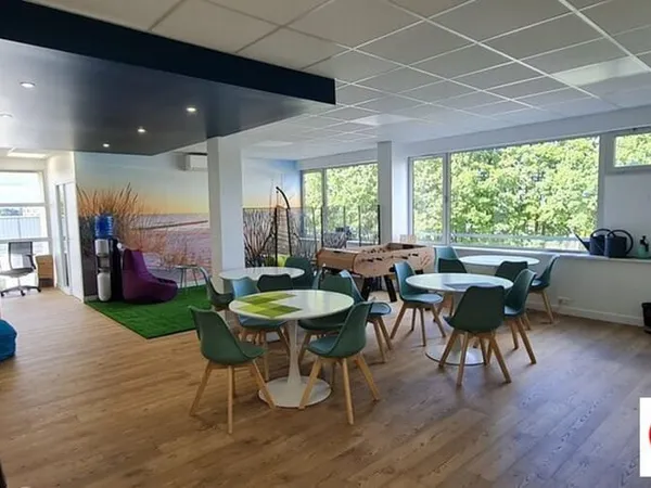 Bureaux 351 m²
