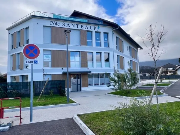 Local/bureau à vendre (74)