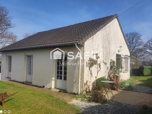 Maison plain pied à Flers, implantée sur 497 m² de terrain; à saisir.