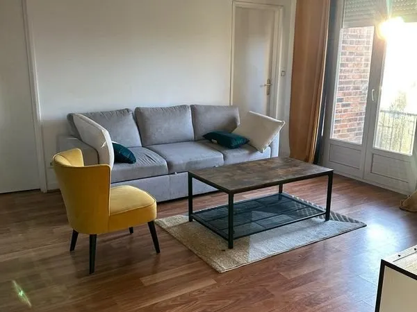 APPARTEMENT 3 PIÈCES MEUBLÉ DE 61 m² - PROCHE GARE RER E - COMMERCES À PROXIMITÉ
