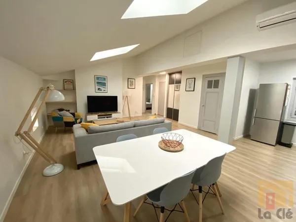 Chambre en colocation appartement T3 meublé Agen centre