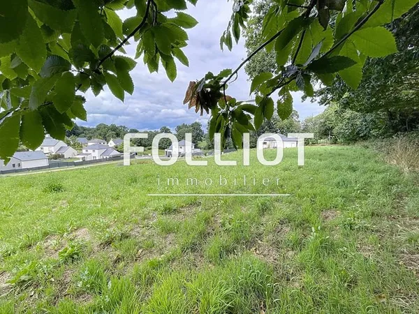 LECOUSSE Terrain viabilisé 776 M²