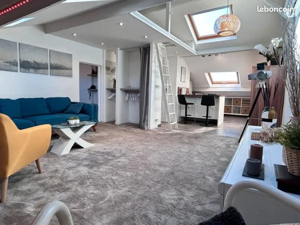 Grand Loft 2 p dernier et. Meublé climatisé - à l'année