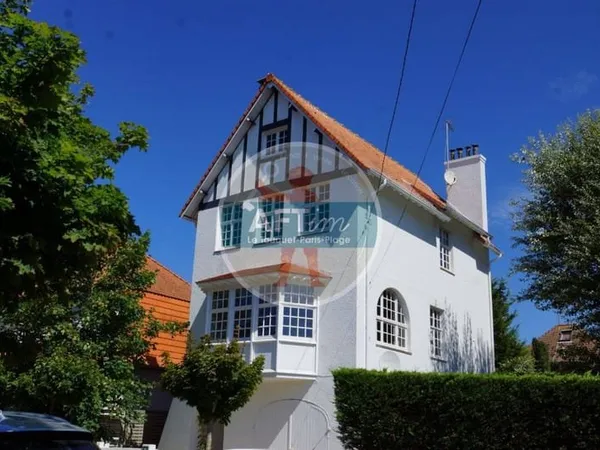 Villa 7 pièces 182 m²