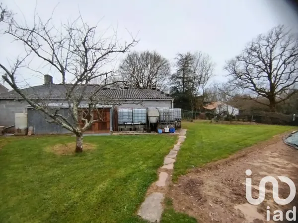 Terrain 786 m²