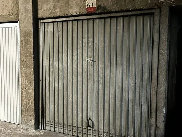 Parking 13 m²