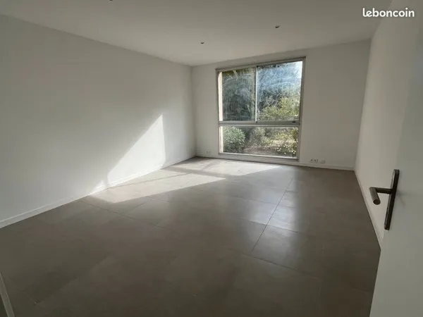 Bureau 20 m2 rénové Aix Ouest