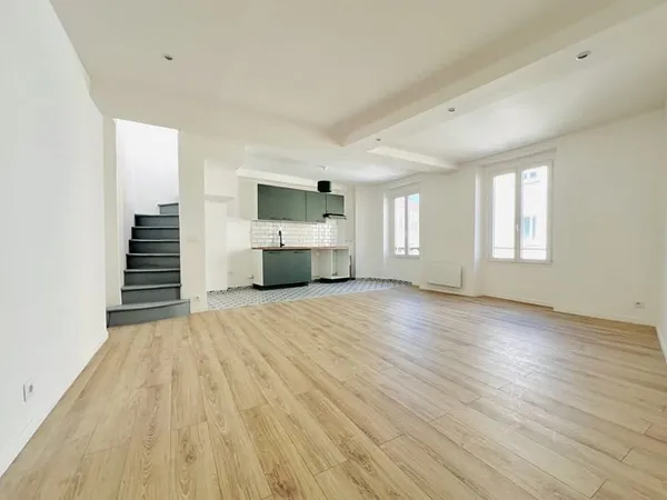 CHOISY LE ROI - APPARTEMENT 3 PIECES EN DUPLEX - 70 m²