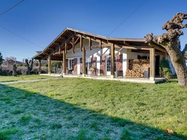 Maison 6 pièces 132m2 habitables avec terrasses sur parcelle