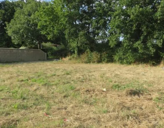 Terrain 492 m²