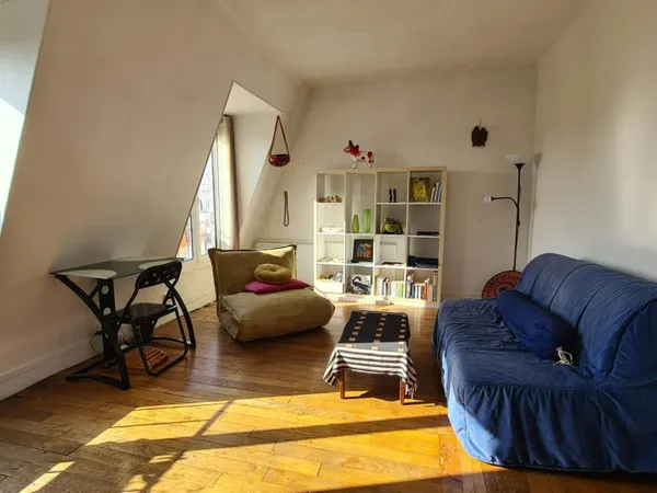 Dernier étage lumineux au coeur du 14e arrondissement