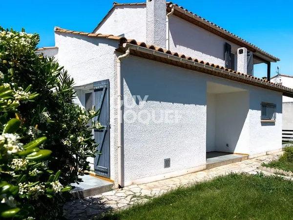 Villa Familiale T5 de 126 M² à 15 min à pied des halles