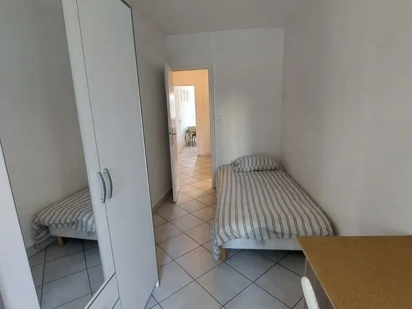 Chambre 10 m2 dans colocation