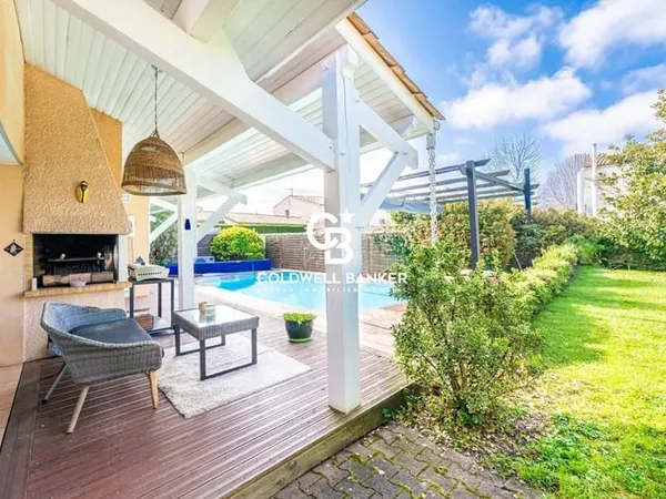 MERIGNAC ARLAC - MAISON FAMILIALE - PISCINE - GRAND JARDIN ARBORE