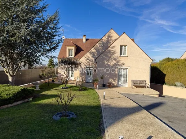 Maison 8 pièces 205 m²