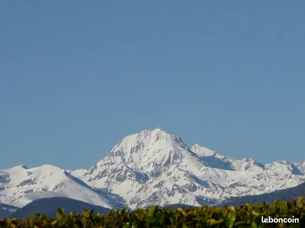 Cocon face aux Pyrénées, bien-être assuré, courte / longue durée
