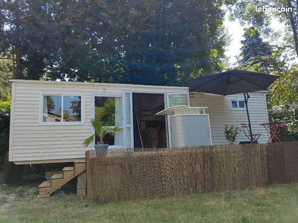 Mobil-home 40 m² sur 500 m² sans vis-à-vis