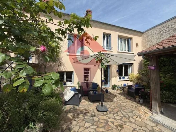 Maison 7 pièces 180 m²
