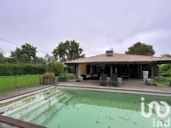 Maison de plain-pied 5 pièces 137 m²