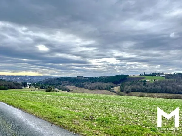 Terrains à bâtir avec vue dominante à Trélissac