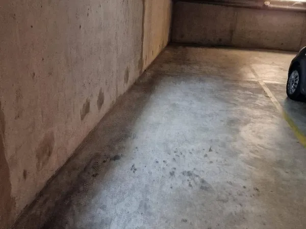 Parking 24 m²