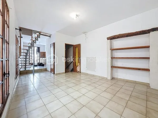 Saint-Pargoire - Maison de village de 80 m2 à rénover avec fort potentiel