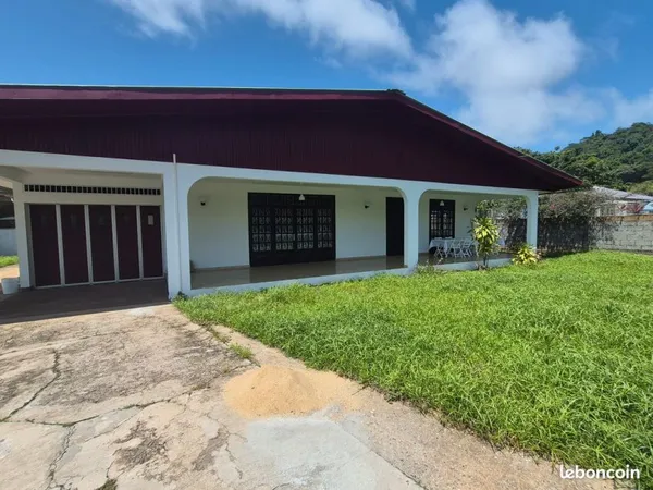 Maison T4 + T2 Montabo