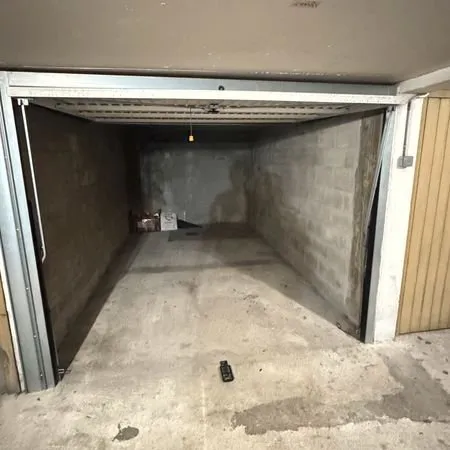 Vente garage fermé