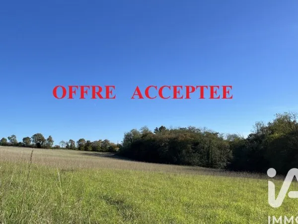Terrain 82000 m²