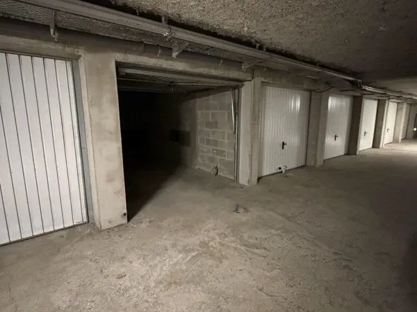 Garage à louer-Blagnac