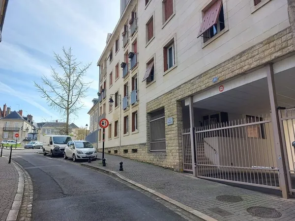 Appartement Bourges 4 pièce(s) 139.04 m2
