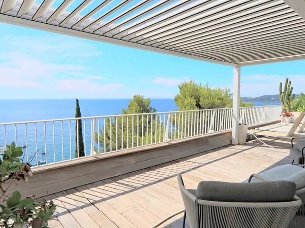 M2252 - TOULON - Cap Brun - Appartement T5 - Duplex dernier étage - Vue mer - Rooftop
