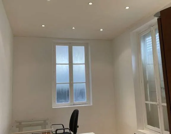 Local professionnel 17 m²