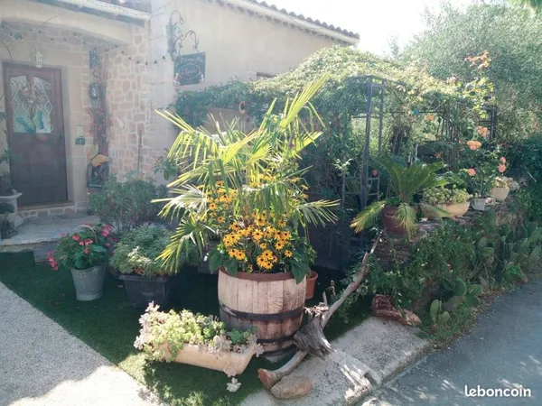 Grande villa avec vue panoramique, piscine et gîte indépendant