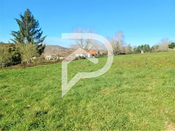 Terrain 3700 m²