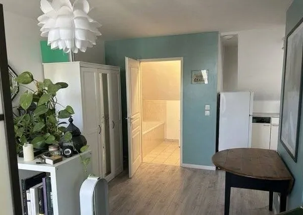 Parking/Garage/Box 30 m²