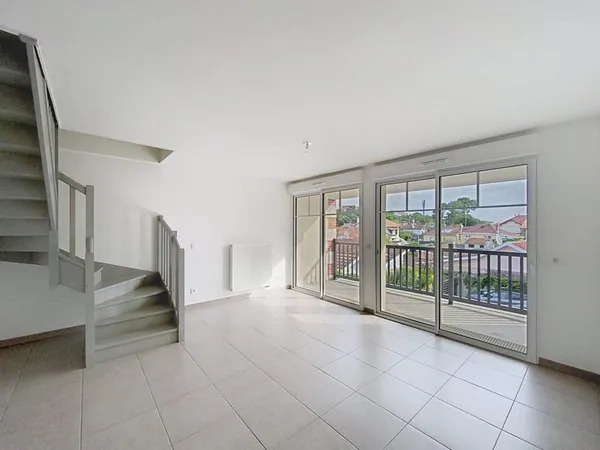 Arcachon ! Appartement T3 Duplex de 64 m2 (80m2 au sol), ave