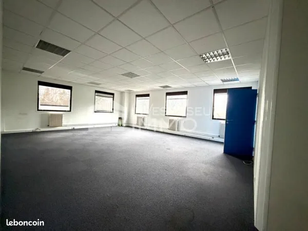 Bureaux 124 m²