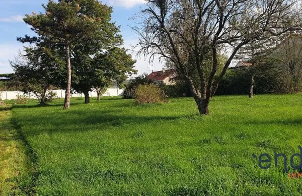 Terrain en individuel 1792 m²