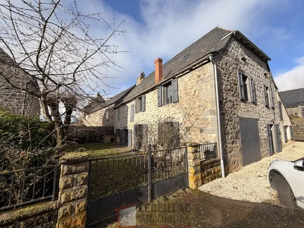Maison en pierre 6 pièces à Valuejols