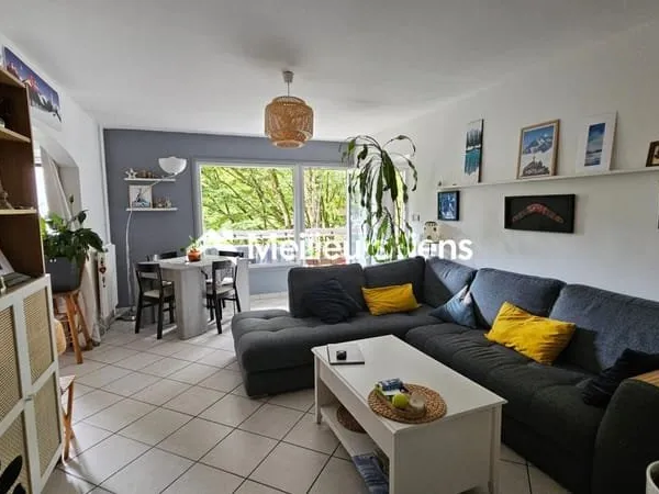 Appartement à vendre - 82,5 m², entièrement rénové, idéalement situé