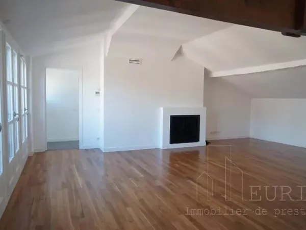WILSON/ST GEORGES T5 DUPLEX Standing