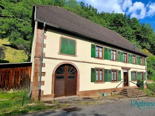 Maison 8 pièces 185 m²